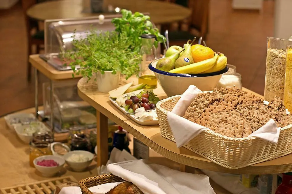 First Hotel Brommaplan Stockholm 3*,